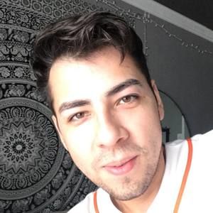 Meet your Posher, Caeser